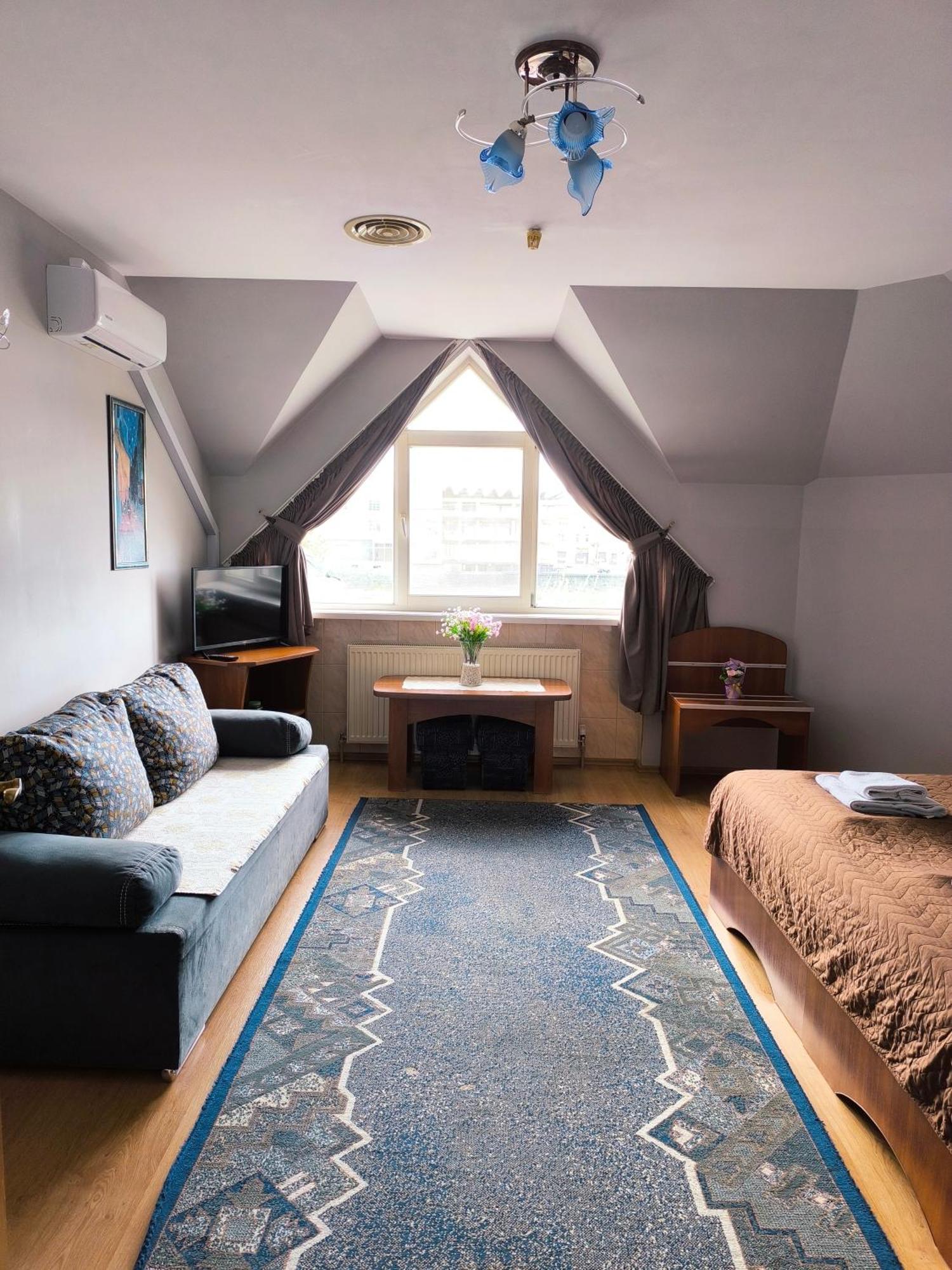 Hotel Delfin Mukaçeve Dış mekan fotoğraf